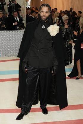 Arrivals for the 2023 Met Gala - Karl Lagerfeld: A Line Of Beauty at the Metropolitan Museum of Art. Featuring: Guest Where: New York, New York, United States When: 01 May 2023 Credit: Jennifer Graylock INSTARimages **Jennifer Graylock-Graylock.com** Copyright: xJenniferxGraylock-Graylock.comx 52672251 EDITORIAL USE ONLY. NOT FOR USE BY NEWSPAPERS BASED IN THE UK.