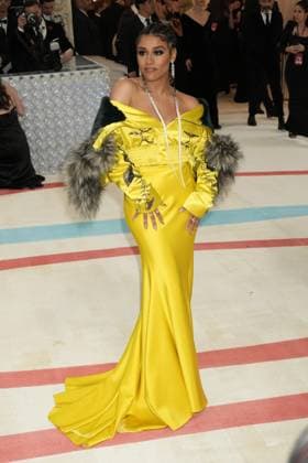 Arrivals for the 2023 Met Gala - Karl Lagerfeld: A Line Of Beauty at the Metropolitan Museum of Art. Featuring: Ariana DeBose Where: New York, New York, United States When: 01 May 2023 Credit: Jennifer Graylock INSTARimages **Jennifer Graylock-Graylock.com** Copyright: xJenniferxGraylock-Graylock.comx 52672268 EDITORIAL USE ONLY. NOT FOR USE BY NEWSPAPERS BASED IN THE UK.