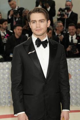 Arrivals for the 2023 Met Gala - Karl Lagerfeld: A Line Of Beauty at the Metropolitan Museum of Art. Featuring: Guest Where: New York, New York, United States When: 01 May 2023 Credit: Jennifer Graylock INSTARimages **Jennifer Graylock-Graylock.com** Copyright: xJenniferxGraylock-Graylock.comx 52672336 EDITORIAL USE ONLY. NOT FOR USE BY NEWSPAPERS BASED IN THE UK.