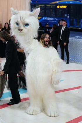 Jared Leto, in Choupette cat costume at arrivals for Karl Lagerfeld: A Line of Beauty - The Costume Institute Met Gala - Part 3, The Metropolitan Museum of Art, New York, NY May 1, 2023. Photo By: Kristin Callahan Everett Collection at arrivals for Karl Lagerfeld: A Line of Beauty - The Costume Institute Met Gala - Part 3, The Metropolitan Museum of Art, New York, NY May 1, 2023. Photo By: Kristin Callahan Everett Collection PUBLICATIONXNOTxINxCANxCHNxFRAxITAxJPNxNORxPOLxRUSxESPxUKxUSA