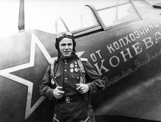 Ivan Kozhedub 8411134 02.05.1944 Hero of the Soviet Union First Lieutenant Ivan Kozhedub, Squadron Commander, 240th Fighter Regiment, the 5th Air Army of the Leningrad Front, part of the Red Army s Air Force, receives his new aircraft, a Lavochkin La-5FN fighter (serial number 14). Vasily Konev, a collective farmer and beekeeper from the Stalingrad Region, financed its construction. Shagin Russia  Copyright: xShaginx