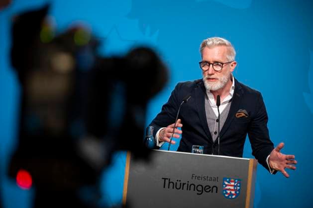 News Themen der Woche KW18 News Bilder des Tages REGIERUNGSMEDIENKONFERENZ THÜRINGEN 02 05 2023 - Erfurt: Der Minister für Kultur, Bundes- und Europaangelegenheiten und Chef der Staatskanzlei und Beauftragter der Landesregierung für jüdisches Leben in Thüringen und die Bekämpfung des Antisemitismus, Prof. Dr. Benjamin-Immanuel Hoff (DIE LINKE), in der Regierungsmedienkonferenz der Thüringer Landesregierung am 2. Mai 2023 im Erfurter Haus Dacheröden. _________________ *** GOVERNMENT MEDIA CONFERENCE THURINGIA 02 05 2023 Erfurt The Minister of Culture, Federal and European Affairs and Head of the State Chancellery and State Government Commissioner for Jewish Life in Thuringia and Combating Anti-Semitism, Prof Dr Benjamin Immanuel Hoff DIE LINKE , in the Government Media Conference of th