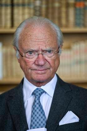 UPPSALA 20230427 King Carl Gustaf and Queen Silvia at Uppsala Palace during their visit to Uppsala County During the year, the King and Queen travel to 21 counties on the occasion of the Kings 50th anniversary on the throne.  Copyright: xPontusxLundahlx xTTx KUNGAPARET BESÖKER UPPSALA LÄN TTABB0000000000180757