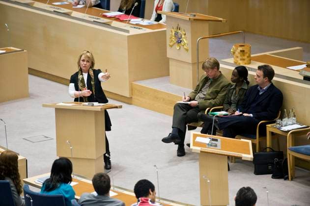 STOCKHOLM 20090320 Justitieminister Beatrice Ask, miljöminister Andreas Carlgren, integrations- och jämställdhetsminister Nyamko Sabuni och arbetsmarknadsminister Sven Otto Littorin fick svara pa fragor. Pa fredagen var det ungdomens riksdag i riksdagen. Gymnasieelever fran hela landet debatterade och röstade i fragor om signalspaning ska tillatas, pensionsaldern höjas med mera. STOCKHOLM SVERIGE x10680x *** STOCKHOLM 20090320 Minister of Justice Beatrice Ask, Minister of the Environment Andreas Carlgren, Minister of Integration and Gender Equality Nyamko Sabuni and Minister of Labor Sven Otto Littorin got to answer questions On Friday, it was the Youth Parliament in the Swedish Parliament, where high school students from  Copyright: xMarkusxDahlbergx xTTx UNGDOMSRIKSDAG