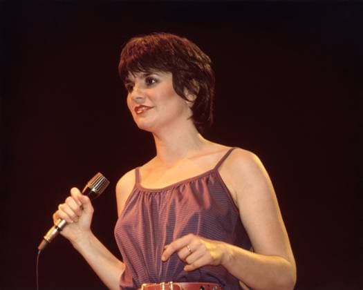 January 3, 2023, Hollywood, California, USA: Linda Ronstadt at Boston Garden, Boston, MA, USA Hollywood USA - ZUMAm279 20230103_zep_m279_027 Copyright: xArthurxMileyx