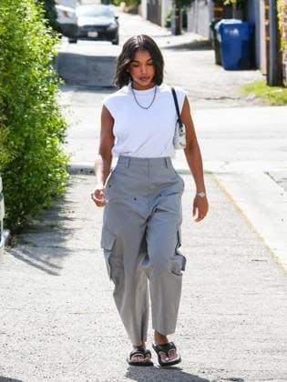 Lori Harvey sports baggy, cargo pants while out in the city. Featuring: Lori Harvey Where: Los Angeles, California, United States When: 06 May 2023 Credit: BG020 BauerGriffin INSTARimages Copyright: xBG020x 52691698 EDITORIAL USE ONLY. NOT FOR USE BY NEWSPAPERS BASED IN THE UK.
