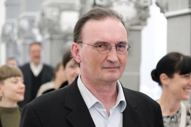 07 05 2023 xkhx Kassel Award Kassel Literature Prize for grotesque humor to writer Gerhard Henschel Image shows award winner writer Gerhard Henschel KH