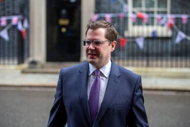 May 9, 2023, London, England, United Kingdom: Immigration Minister ROBERT JENRICK is seen leaving 10 Downing Street after cabinet meeting, London United Kingdom - ZUMAs262 20230509_zip_s262_066 Copyright: xTayfunxSalcix