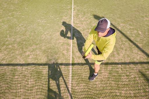 RECORD DATE NOT STATED padel player training outdoors in the *** padel Spielender Ausbildung outdoors ÊIn der 4460550 ,model released, Symbolfoto