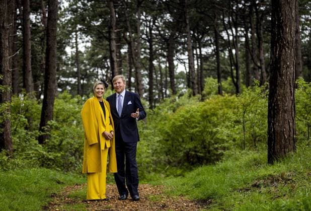 Bilder des Jahres 2023, Entertainment 05 Mai Entertainment Themen der Woche KW19 Entertainment Bilder des Tages NES - King Willem-Alexander and Queen Maxima visit a Staatsbosbeheer location. The royal couple will pay a two-day regional visit to the Wadden Islands. ANP SEM VAN DER WAL netherlands out - belgium out  Copyright: xx x468918686x originalFilename: 468918686.jpg