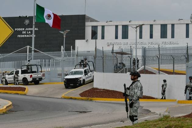 Mexiko, mögliche Freilassung von Hector Luis Palma -Eindrücke vom Hochsicherheitsgefängnis Altiplano May 10, 2023 Almoloya de JuoÂ¡rez , Mexico : Elements of the National Guard and military guarded the surroundings of the Federal Center for Social Readaptation No. 1 El Altiplano , due to the possibility of the release of drug trafficker Ho ctor Luis El GoÂ¼ero Palma. on May 10, 2023 in Almoloya de JuoÂ¡rez, Mo xico. Almoloya de Juarez Mexico - ZUMAe321 20230511_zia_e321_001 Copyright: xArturoxHernandezx
