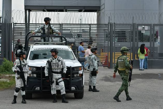 Mexiko, mögliche Freilassung von Hector Luis Palma -Eindrücke vom Hochsicherheitsgefängnis Altiplano May 10, 2023 Almoloya de JuoÂ¡rez , Mexico : Elements of the National Guard and military guarded the surroundings of the Federal Center for Social Readaptation No. 1 El Altiplano , due to the possibility of the release of drug trafficker Ho ctor Luis El GoÂ¼ero Palma. on May 10, 2023 in Almoloya de JuoÂ¡rez, Mo xico. Almoloya de Juarez Mexico - ZUMAe321 20230511_zia_e321_002 Copyright: xArturoxHernandezx