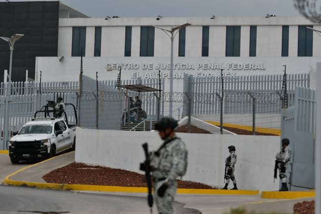 Mexiko, mögliche Freilassung von Hector Luis Palma -Eindrücke vom Hochsicherheitsgefängnis Altiplano May 10, 2023 Almoloya de JuoÂ¡rez , Mexico : Elements of the National Guard and military guarded the surroundings of the Federal Center for Social Readaptation No. 1 El Altiplano , due to the possibility of the release of drug trafficker Ho ctor Luis El GoÂ¼ero Palma. on May 10, 2023 in Almoloya de JuoÂ¡rez, Mo xico. Almoloya de Juarez Mexico - ZUMAe321 20230511_zia_e321_009 Copyright: xArturoxHernandezx