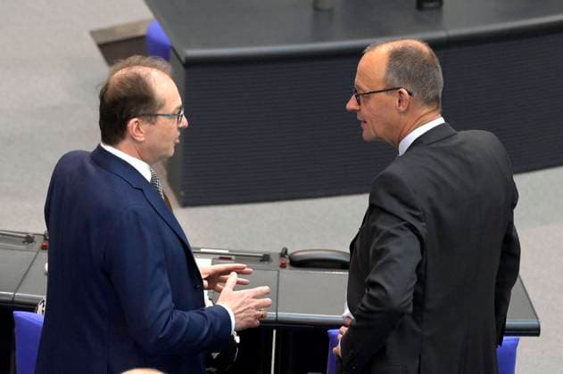 Alexander Dobrindt und Friedrich Merz in der 103. Sitzung des Deutschen Bundestages im Reichstagsgebäude. Berlin, 11.05..2023 *** Alexander Dobrindt and Friedrich Merz at the 103 session of the German Bundestag in the Reichstag building Berlin, 11 05 2023 Foto:xF.xKernx xFuturexImage