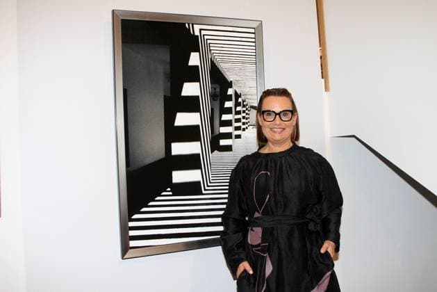 Entertainment Themen der Woche KW19 Entertainment Bilder des Tages Jenny Juergens bei ihrer Miradas Fotoausstellung am 11.5.2023 in der Livia Lisboa Fotokunst Galerie in Hamburg Jenny Juergens praesentiert ihre Miradas Fotoausstellung in Hamburg *** Jenny Juergens at her Miradas photo exhibition on 11 5 2023 at Livia Lisboa Fotokunst Galerie in Hamburg Jenny Juergens presents her Miradas photo exhibition in Hamburg 