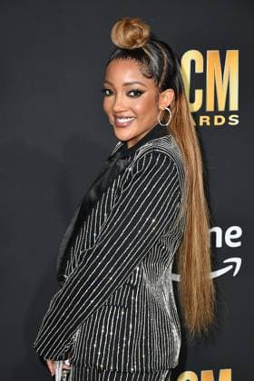 May 11, 2023, Frisco, TX, USA: Mickey Guyton attends the 58th Academy Of Country Music Awards at The Ford Center at The Star on May 11, 2023 in Frisco, Texas. Frisco USA - ZUMAs181 20230511_zea_s181_277 Copyright: xCaseyxFlaniganx