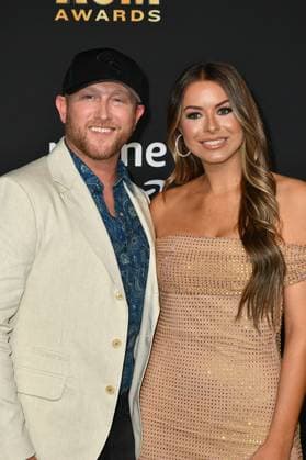 May 11, 2023, Frisco, TX, USA: Cole Swindell, Courtney Little attend the 58th Academy Of Country Music Awards at The Ford Center at The Star on May 11, 2023 in Frisco, Texas. Frisco USA - ZUMAs181 20230511_zea_s181_133 Copyright: xCaseyxFlaniganx