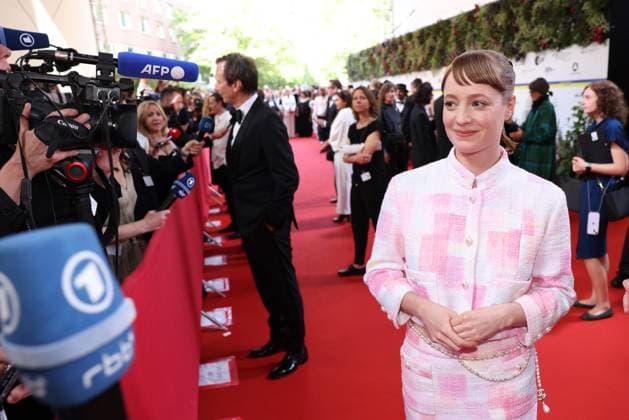 German Film Award 2023 Leonie Benesch on the Red Carpet at the Lola German Film Award 2023 ceremony at the Theater am Potsdamer Platz in Berlin 12 05 2023 Copyright: xEventpressx