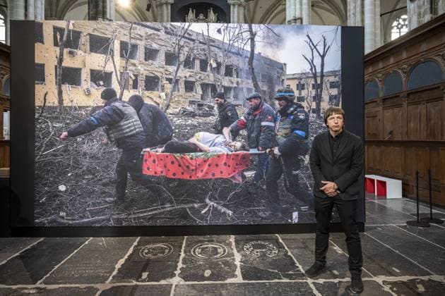 Bilder des Jahres 2023, News 05 Mai News Themen der Woche KW19 Entertainment Bilder des Tages AMSTERDAM, 12-05-2023. Presentation of the World Press Photo Contest 2023 in De Nieuwe Kerk. The World Press Photo competition is awarded to photojournalists for the best photos of 2022. Copyright; ANP SABINE JOOSTEN netherlands out - belgium out  Copyright: xx x469100972x originalFilename: 469100972.jpg
