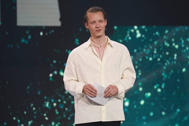 German Film Award 2023 Felix Kammerer Laudator BEST CAMERA IMAGE DESIGN at the Lola German Film Award 2023 ceremony at the Theater am Potsdamer Platz in Berlin 12 05 2023 Copyright: xEventpressx