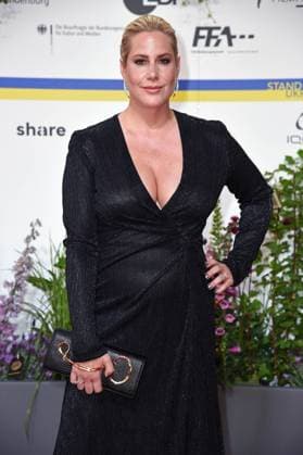 Anika Decker arriving on the red carpet for the GERMAN FILM AWARD 2023 at the Theater am Potsdamer Platz in Berlin on 12 05 2023