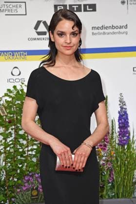 Luise Befort arriving on the red carpet for the GERMAN FILM AWARD 2023 at the Theater am Potsdamer Platz in Berlin on 12 05 2023