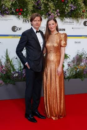 Event German Film Award 2023 Alexandra Maria Lara with husband Sam Riley at the 73 German Film Award at the Theater am Potsdamerplatz on 12 05 2023 in Berlin Copyright: xEventpressxKochanx