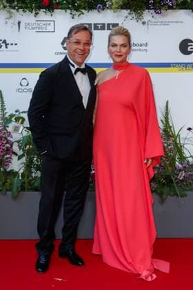 Event German Film Award 2023 Jan Josef Liefers with wife Anna Loos at the 73 German Film Award at the Theater am Potsdamerplatz on 12 05 2023 in Berlin Copyright: xEventpressxKochanx