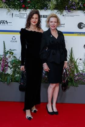 Event German Film Award 2023 Sunnyi Melles Judith Viktoria Princess of Sayn Wittgenstein Sayn with daughter Leonille Elisabeth Judith Maria Anna Princess of Sayn Wittgenstein Sayn at the 73 German Film Award in the Theater am Potsdamerplatz on 12 05 2023 in Berlin Copyright: xEventpressxKochanx
