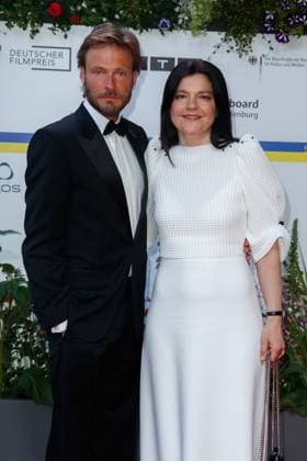 Event German Film Award 2023 Andreas Pietschmann with wife Jasmin Tabatabai at the 73 German Film Award in the Theater am Potsdamerplatz on 12 05 2023 in Berlin Copyright: xEventpressxKochanx
