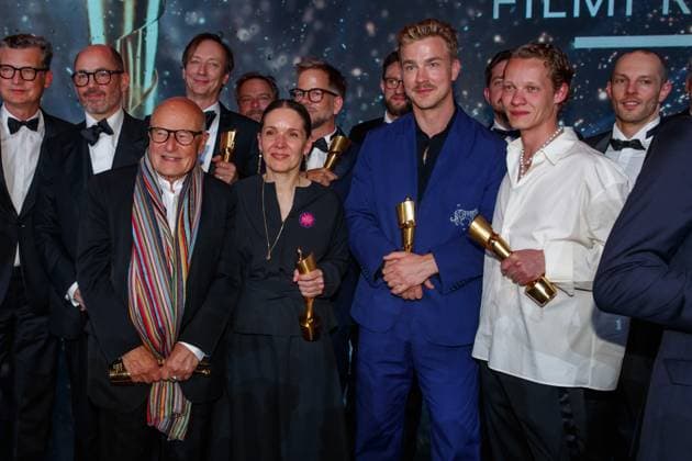 Event German Film Award 2023 Malte Grunert, Edward Berger, Volker Schlöndorff, Heike Merker, Albrecht Schuch and Felix Kammerer at the 73 German Film Award at the Theater am Potsdamerplatz on 12 05 2023 in Berlin Copyright: xEventpressxKochanx
