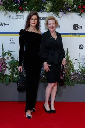 Event German Film Award 2023 Sunnyi Melles Judith Viktoria Princess of Sayn Wittgenstein Sayn with daughter Leonille Elisabeth Judith Maria Anna Princess of Sayn Wittgenstein Sayn at the 73 German Film Award in the Theater am Potsdamerplatz on 12 05 2023 in Berlin Copyright: xEventpressxKochanx