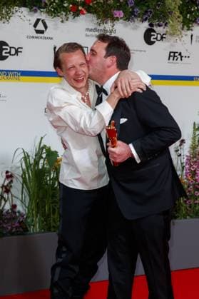 Event German Film Award 2023 Felix Kammerer and James Friend at the 73 German Film Award at the Theater am Potsdamerplatz on 12 05 2023 in Berlin Copyright: xEventpressxKochanx