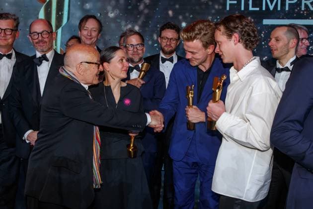 Event German Film Award 2023 Malte Grunert, Edward Berger, Volker Schlöndorff, Heike Merker, Albrecht Schuch and Felix Kammerer at the 73 German Film Award at the Theater am Potsdamerplatz on 12 05 2023 in Berlin Copyright: xEventpressxKochanx