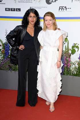 Karoline Schuch with guest at the 73 German Film Award 2023 ceremony at the Theater am Potsdamer Platz Berlin, 12 05 2023 Foto:xF.xKernx xFuturexImage