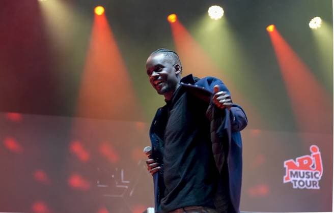Le chanteur Black M sur la scene du Rugby Music Live, concert NRJ, une rencontre d™artistes et de sportifs devant 8000 spectateurs qui ont fait un don pour 3 associations : MBM (Manifestation de Bienveillance pour enfants Malade), les Zebres (Moments de rÃ confort pour les enfants hospitalisÃ s) et la fondation OVE ((enfants orphelins et dÃ munis) Ã Lyon, le 13 05 2023. - Black M - Rugby Music Live and the NRJ concert, a meeting of artists and sportsmen in front of 8000 spectators who made a donation for 3 associations: MBM (Manifestation of Benevolence for Sick Children), the Zebres (Moments of comfort for hospitalized children) and the OVE foundation ((orphaned and destitute children) in Lyon, 05 13 2023. CELEBRITES : Rugby music li 