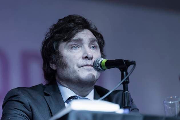 Javier Milei presented his book El fin de la Inflacion. Presidential candidate Javier Milei presented his book El fin de la inflacion (The End of Inflation) at the 47th International Book Fair. Buenos Aires Argentina Copyright: xImagoxImages EstebanxOsoriox EstebanOsorio-3451