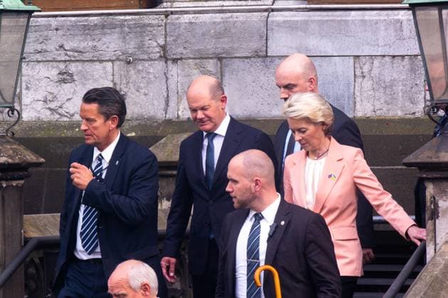 Ukraine President Volodymyr Zelenskyy Visits Aachen German Chancellor Olaf Scholz and President of the European Commission Ursula Gertrud von der Leyen are seen stepping out of the Aachen Townhall after a ceremony for the Charlemagne Prize on the day of Ukrainian President Volodymyr Zelenskyy s visit to Aachen, Germany on May 14, 2023 Aachen Germany  Copyright: xYingxTangx originalFilename: tang-notitle230514_nppjt.jpg