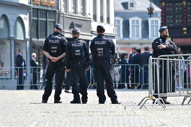 Police at the award ceremony of the Charlemagne Prize 2023 to Volodymyr Selenskyj and the Ukrainian people in Aachen City Hall Aachen, 14 05 2023 Foto:xD.xAnoraganingrumx xFuturexImage