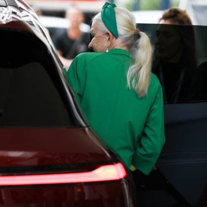 May 15, 2023, Cannes, CoÂ te d Azur, France: HELEN MIRREN spotted on La Croisette in Cannes on the eve of Opening Ceremony of the 76th annual Cannes Film Festival in Cannes, France Cannes France - ZUMAc179 20230515_zep_c179_065 Copyright: xMickaelxChavetx