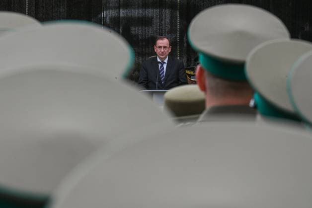 Polish President Andrzej Duda Honors Border Guard Day With Ceremony And Awards KRAKOW, POLAND - MAY 15, 2023: , Mariusz Kaminski, Minister of the Interior and Administration, addresses the crowd during Border Guards Day celebrations at Wawel Castle, on May 15, 2023, in Krakow, Poland. Poland celebrates Border Guard Day on May 16, honoring the formation s inception in 1991. President awards promotions and state honors to Border Guard officers at ceremony. Krakow Poland  Copyright: xArturxWidakx originalFilename: widak-polishpr230515_npJVg.jpg