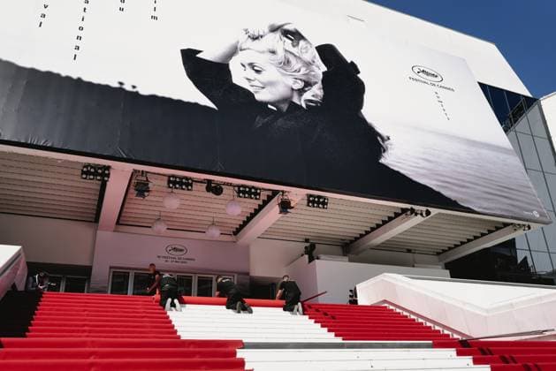 76eme Festival International du Film de Cannes. Installation montage du tapis rouge. 76th International Cannes Film Festival. Red Carpet laying index Catherine Deneuve 291904 2023-05-16 Cannes France  Copyright: xLionelxGuericolas MPPx STAR_291904_001