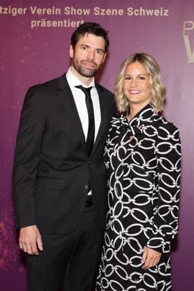 Fabienne Gyr Prix Walo 2023 SRF presenter Fabienne Gyr with husband Mario on the red carpet Awarding of the 47 Prix Walo for the years 2020 2022 on 14 05 2023 at the SRF television studios Zurich, Switzerland