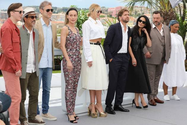 Internationale Filmfestspiele von Cannes, Photocall Jury May 16, 2023, Cannes, Cote d Azur, France: (L-R) PAUL DANO, ATIQ RAHIMI, DAMIAN SZIFRON, BRIE LARSON, JULIA DOUCOURNAU, RUBEN OSTLUND, MARYAM TOUZANI, DENIS MENOCHET and RUNGANO NYONI attend the photocall for the Jury during the 76th Annual Cannes Film Festival at Palais des Festivals on May 16, 2023 in Cannes, France Cannes France - ZUMAc179 20230516_zep_c179_059 Copyright: xMickaelxChavetx