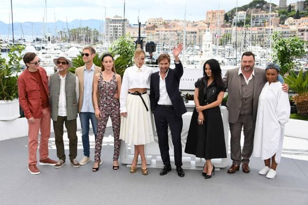 Internationale Filmfestspiele von Cannes, Photocall Jury 76th Cannes Film Festival 2023, Photocall Jury of The 76th Annual Cannes Film Festival . Pictured: Paul Dano, Atiq Rahimi, Damian Szifron, Brie Larson, Julia Ducournau, Ruben Ostlund, Maryam Touzani, Denis Menochet, Rungano Nyon Copyright: xAlbertoxTerenghi PoolxPhotoxEvenx xPoolxPhotoxEventsx01x IPA_IPA37968811