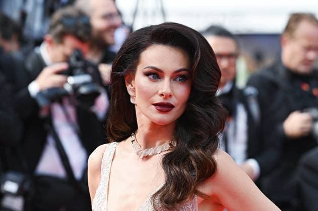 Entertainment Bilder des Tages Internationale Filmfestspiele von Cannes, Eröffnung 76th Cannes Film Festival 2023, evening 1 - opening red carpet. Pictured: Paola Turani  Copyright: xManuelexMangiorottix xipa-agencyx xPoolxPhotoxEventsx01x IPA_IPA37972622