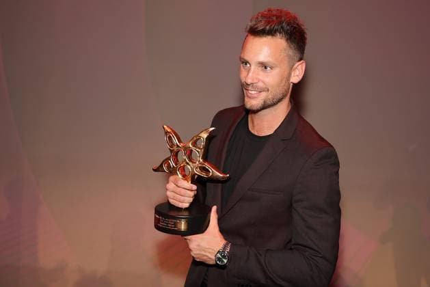 Bastian Baker Prix Walo 2023 Bastian Baker wins the Prix Walo in the category Pop Rock Singer Awarding of the 47 Prix Walo for the years 2020 2022 on 14 05 2023 in the SRF television studios Zurich, Switzerland