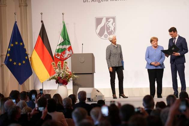 Award State Prize of North Rhine-Westphalia to Angela Merkel Minister President of the State of North Rhine-Westphalia Hendrik Wuest awards Angela Merkel Chancellor a D the S State Prize 2023 of the State of North Rhine-Westphalia in the Flora in Cologne ,16 05 2023, Cologne,