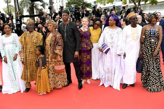 Entertainment Bilder des Tages Internationale Filmfestspiele von Cannes, Eröffnung 76th Cannes Film Festival 2023, evening 1 - Opening Red Carpet, Inaugural Ceremony. Pictured: Guest  Copyright: xAlbertoxTerenghix xipa-agency.nex xPoolxPhotoxEventsx01x IPA_IPA37974262