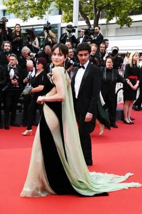 Internationale Filmfestspiele von Cannes, Eröffnung 76th Cannes Film Festival 2023, evening 1 - red carpet of the film Jeanne du Barry - opening ceremony. Pictured: Emilia Schule  Copyright: xAlbertoxTerenghix xipa-agency.nex xPoolxPhotoxEventsx01x IPA_IPA37974897